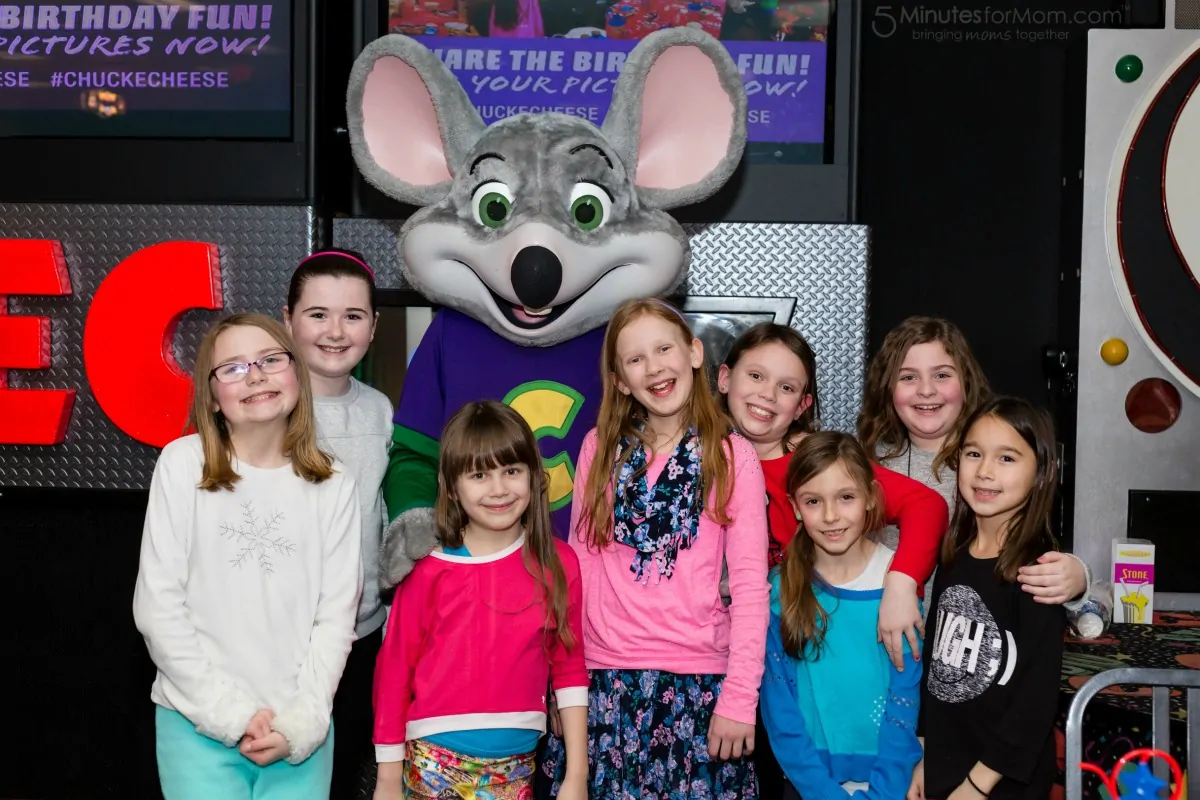 Birthday Party at Chuck E Cheese