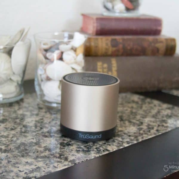 Stream Music from your Phone with a Trusound T2 Bluetooth Speaker #Giveaway