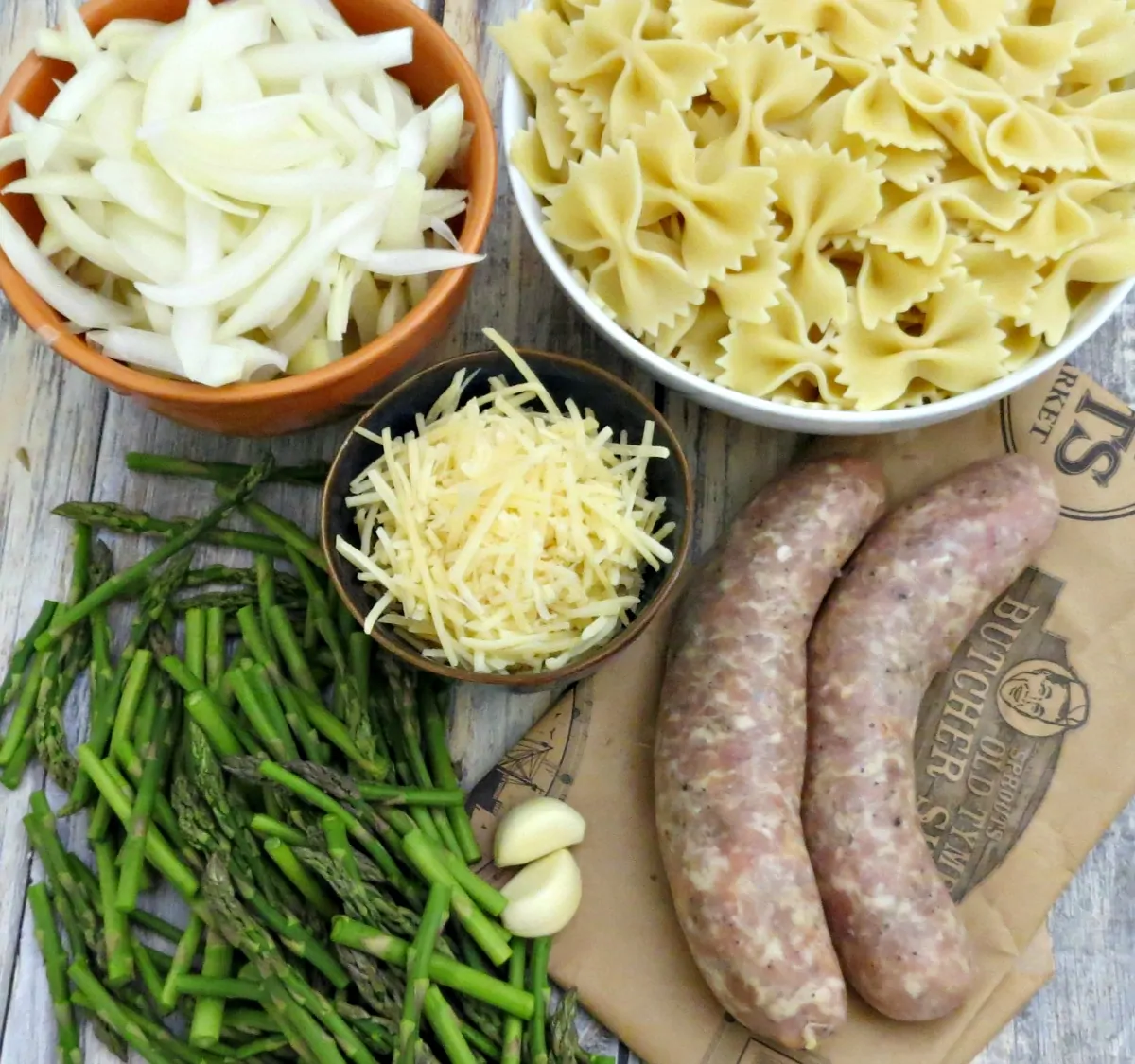 Bowtie Pasta with Chicken Italian Sausage - Ingredients