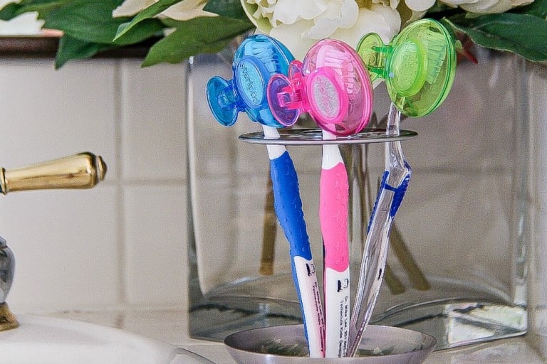 5 Easy Ways to Keep Your Bathroom Clean and Organized