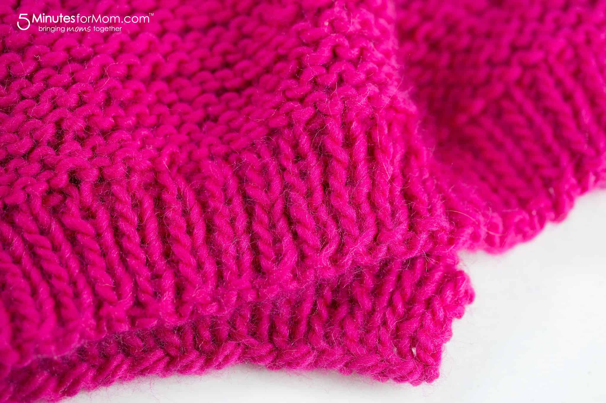 We Are Knitters Happiness Comes in a Kit 5 Minutes for Mom