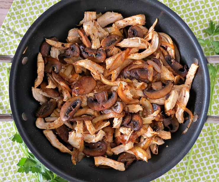 30 Minute Chicken and Mushroom Stroganoff - This stroganoff recipe comes together in about 30 minutes, but it tastes like it's been cooking all day!