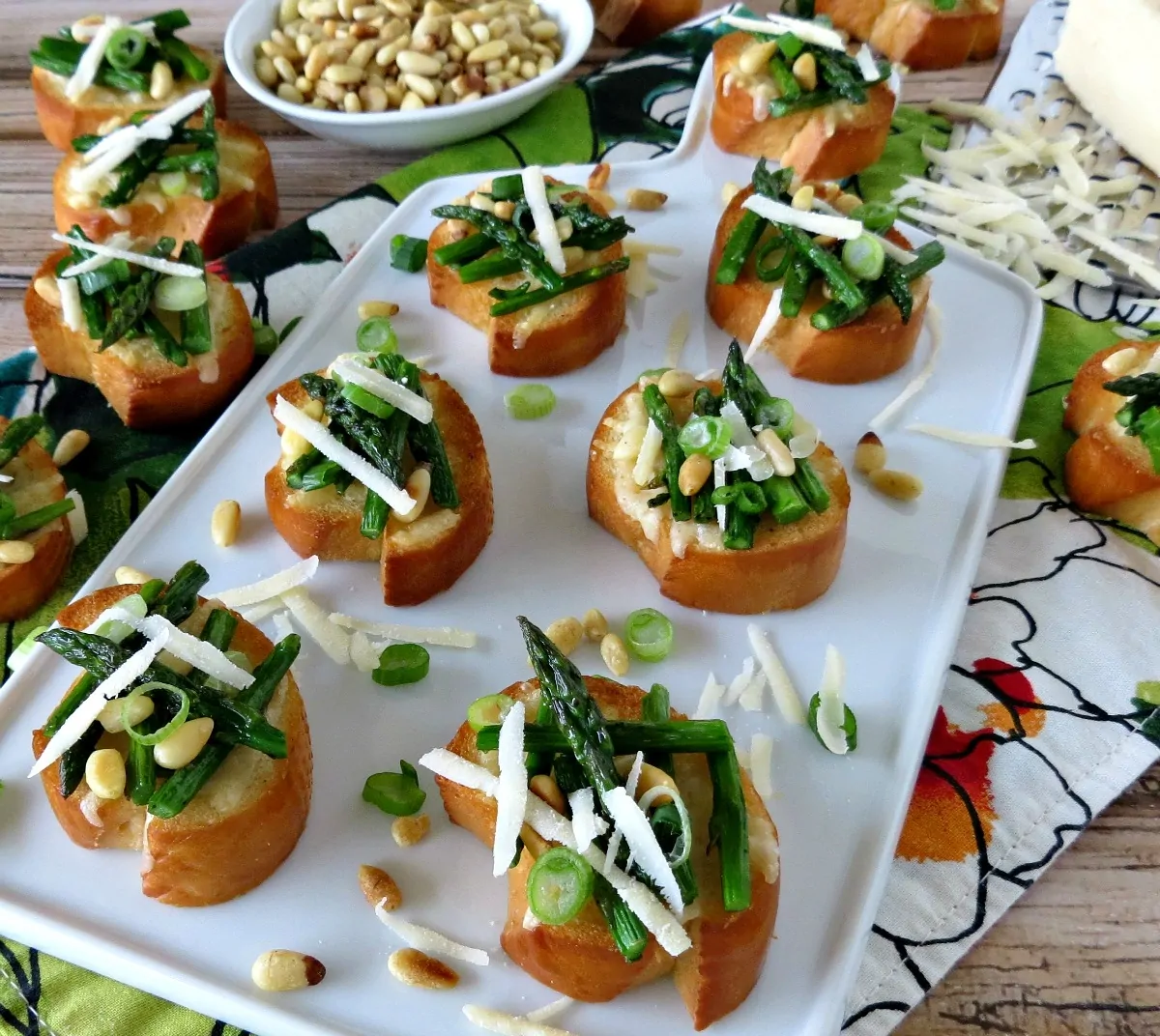 Recipe for Roasted Asparagus and Parmesan Crostini