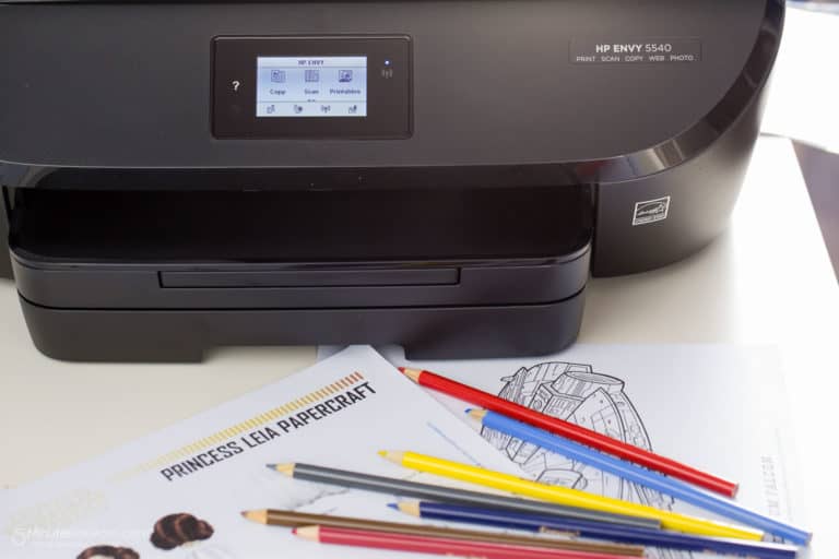 Using Technology To Bond With Your Kids #HPTreatsMoms