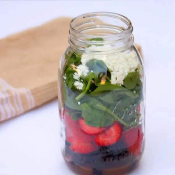 5 Ingredient Mason Jar Lunches