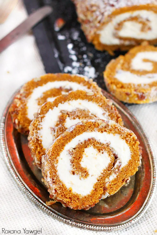 delicious-pumpkin-roll-recipes-from-cupcakes-and-kale-chips-for-community-table