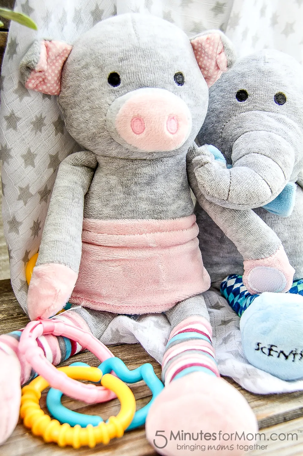 pippy-the-pig-and-eddy-the-elephant-are-the-new-scentsy-sidekicks-and-make-perfect-baby-shower-gifts