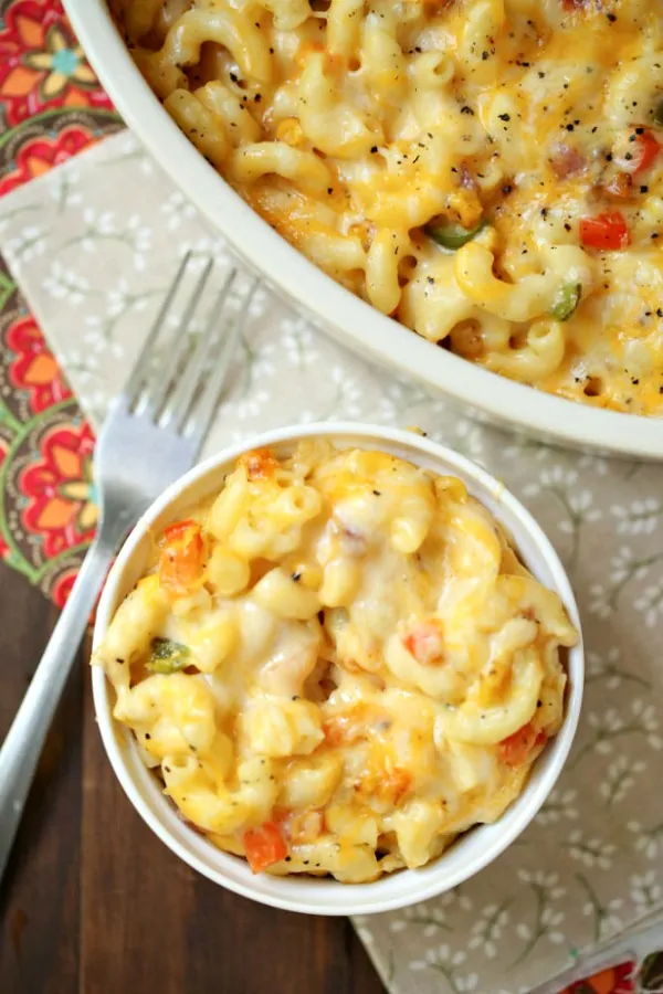 veggie-loaded-mac-and-cheese-from-slap-dash-mom