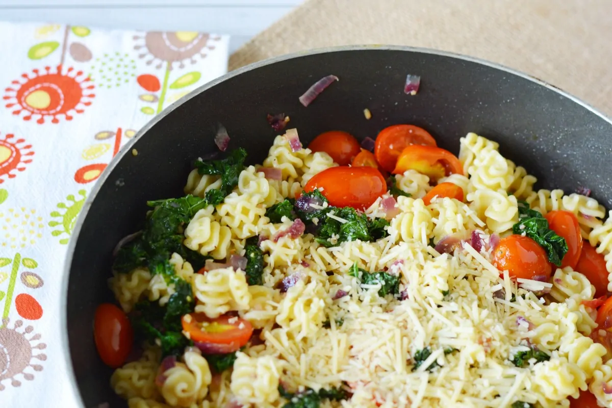 pasta-kale-skillet-dish