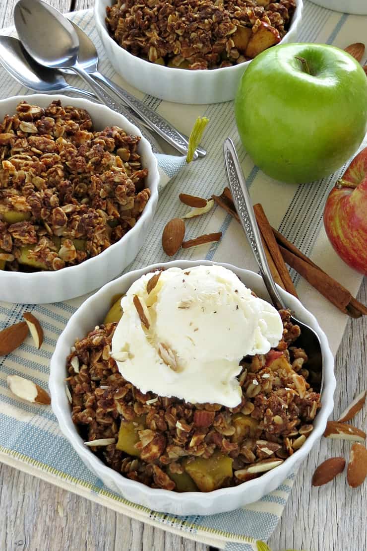 Gluten Free Apple Crisp with Oats and Almonds