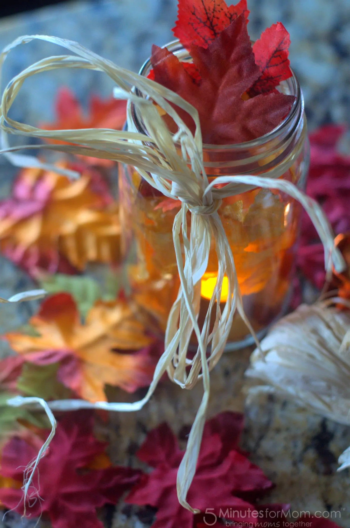 harvestmasonjar-easy-fall-diy-decor