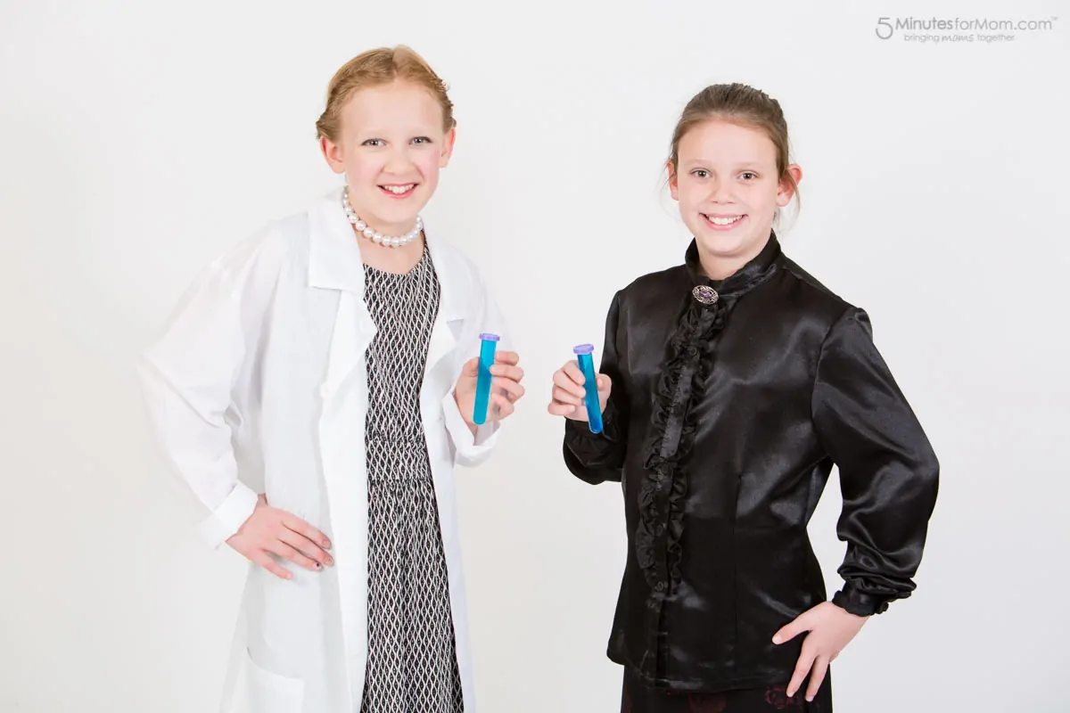 woman-scientist-costume-4924