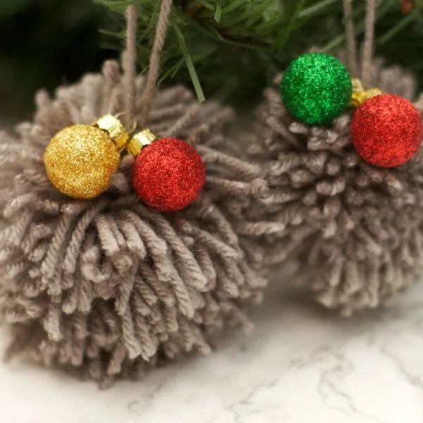 DIY Pom Pom Ornament Tutorial – Easy Christmas Craft