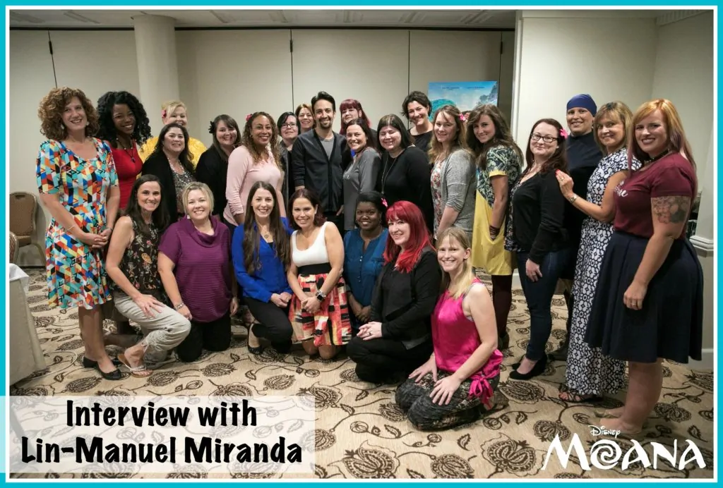 Blogger Group photo with Lin-Manuel Miranda