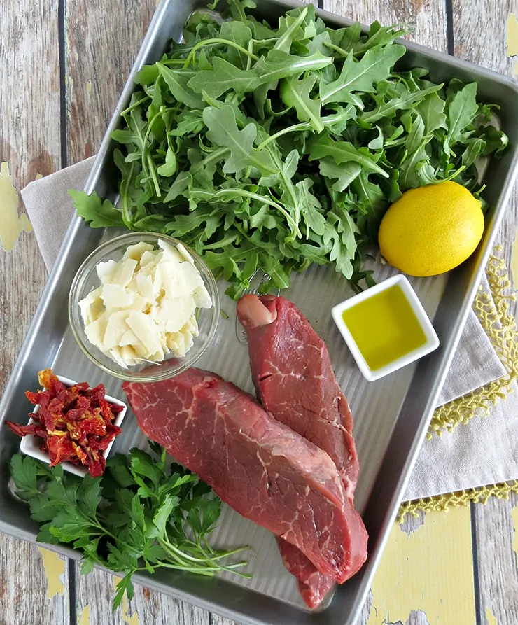 Steak & Arugula Salad with Sun-Dried Tomato & Lemon Dressing