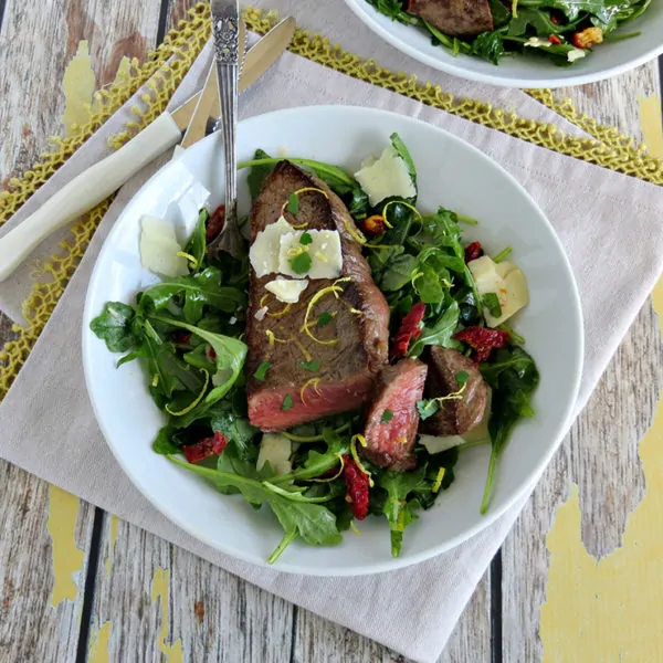 Steak & Arugula Salad with Sun-Dried Tomato & Lemon Dressing Recipe