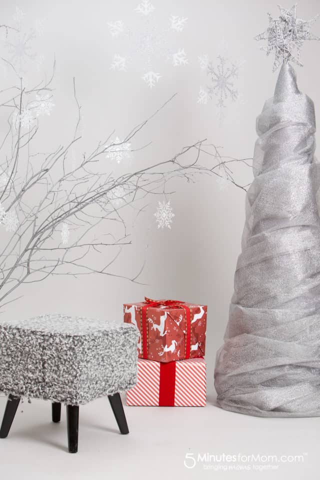 DIY Christmas Trees - Alternative Ideas for Decor and Photo Backgrounds