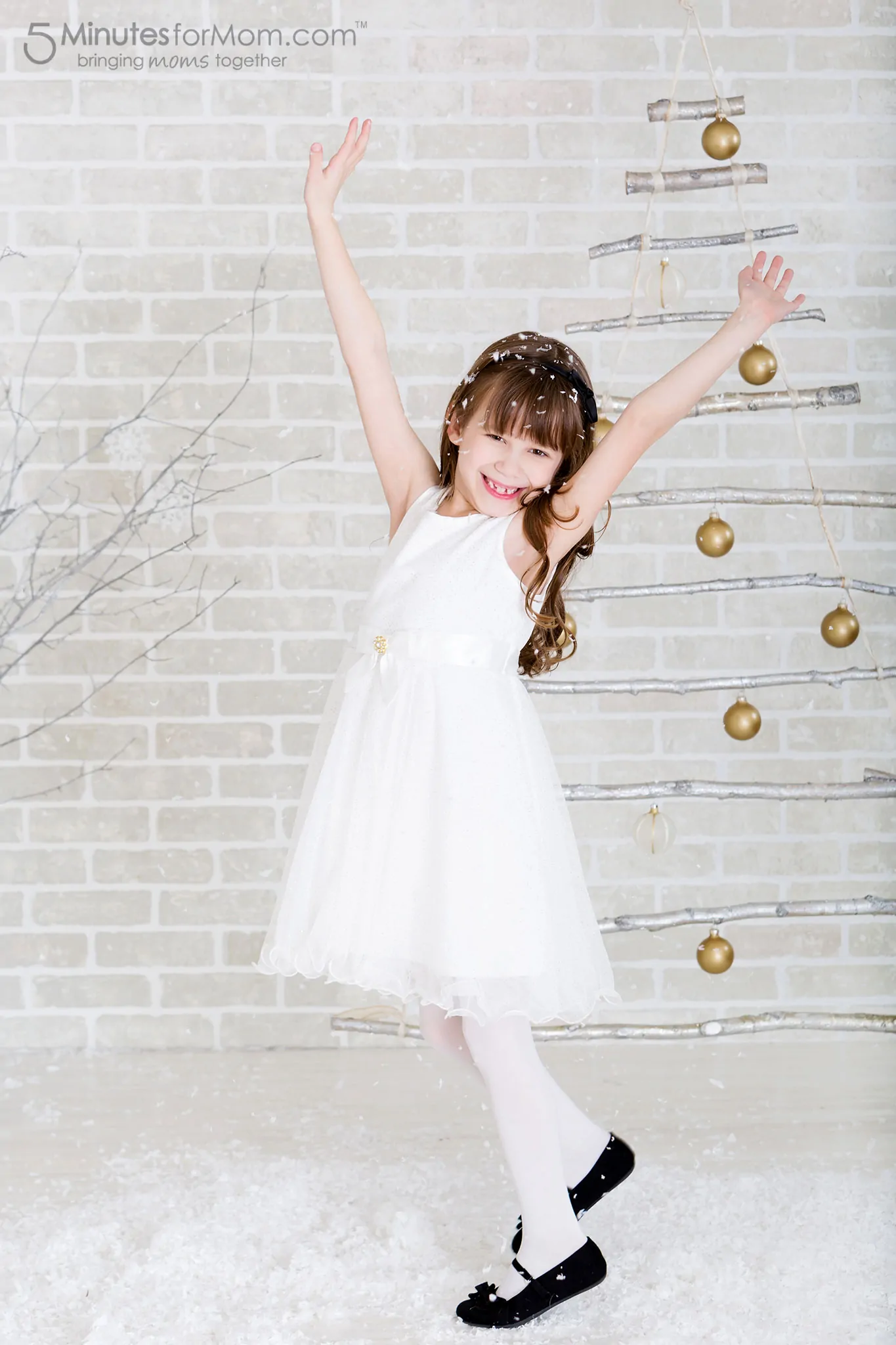 sophia-dancing-christmas-branch-tree