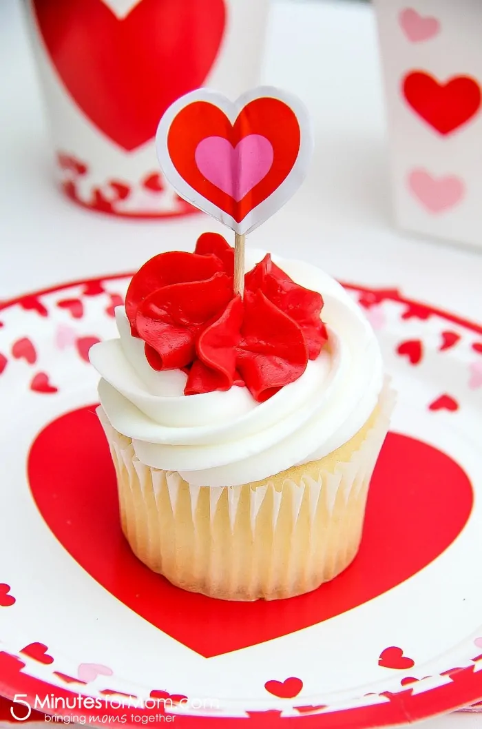 The perfect Valentine's Day cupcake for classroom parties