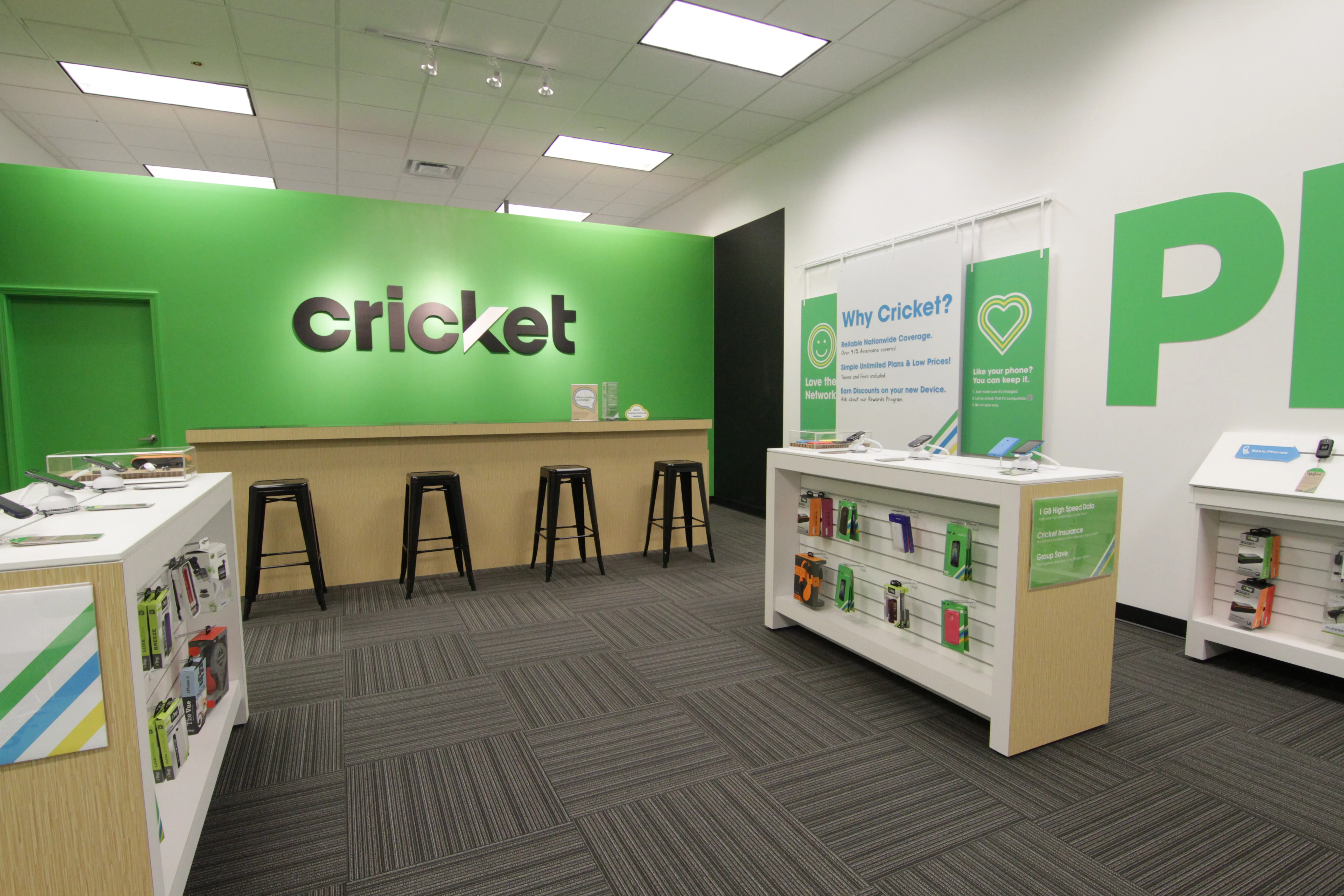 Cricket+Store+-+Side+View
