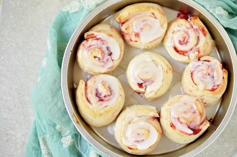 Strawberry Sweet Rolls Recipe 1