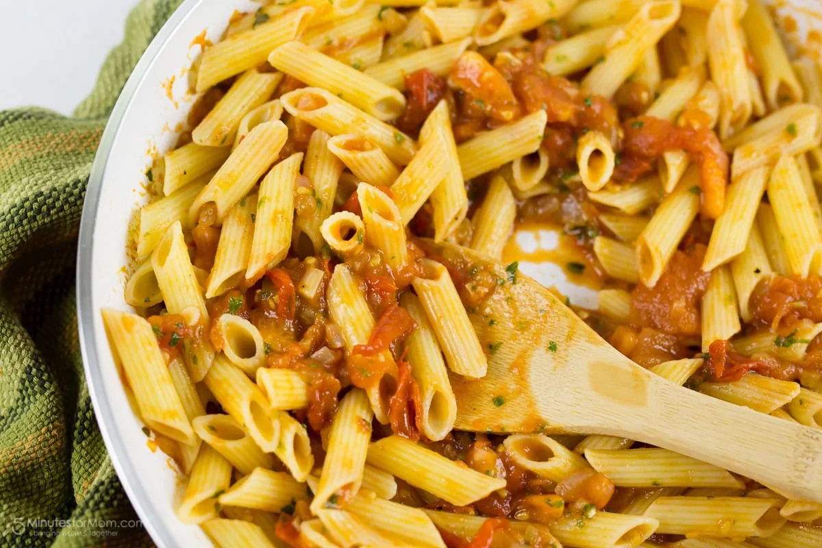 Penne with Fresh Tomato and Basil