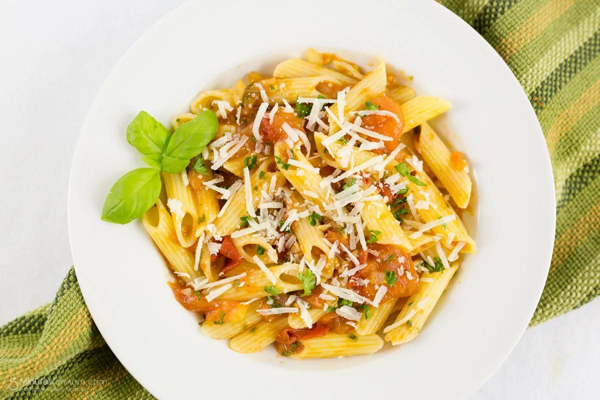 Penne with Fresh Tomato and Basil