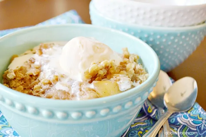 Crock-Pot®-Slow-Cooker-Apple-Crisp