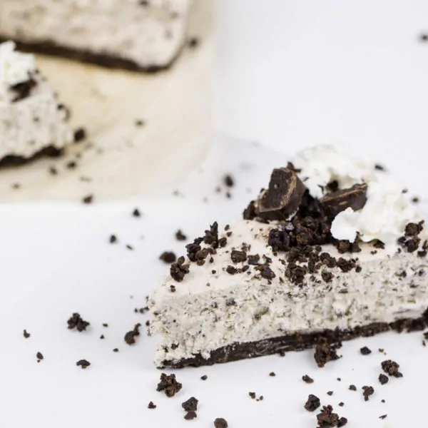 Whippet Sticks Cookies ‘n Cream No-Bake Cheesecake Recipe