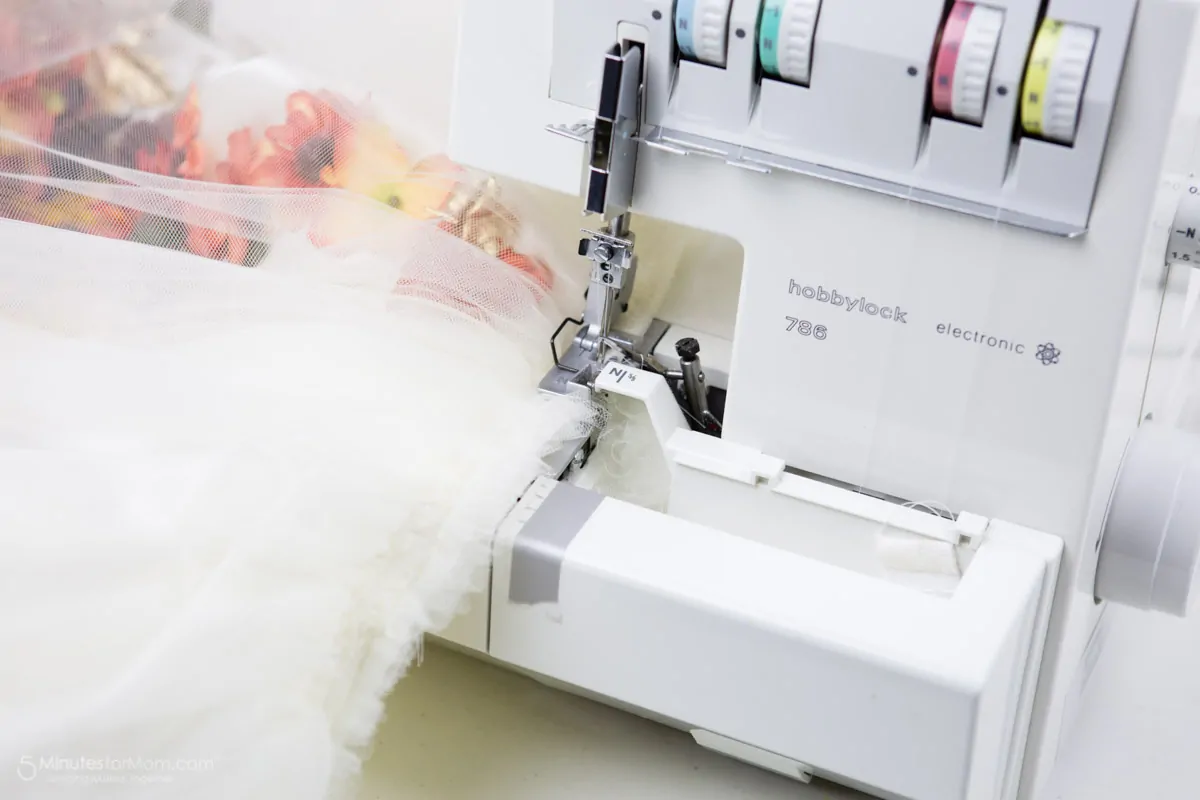 serging the skirt waist