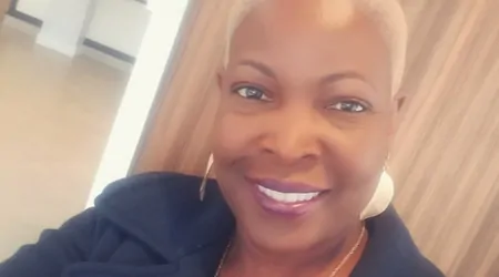 Orenthia Ricketts - Avon Rep
