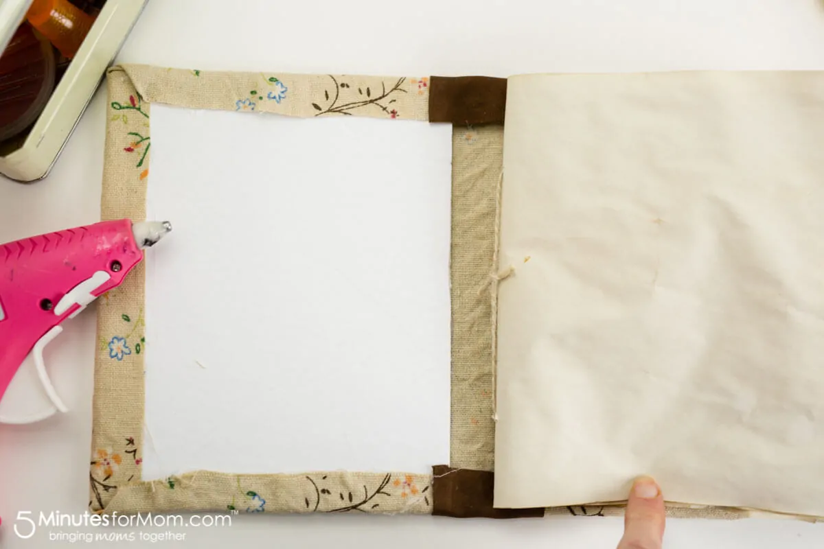 How to make a DIY tea stained journal