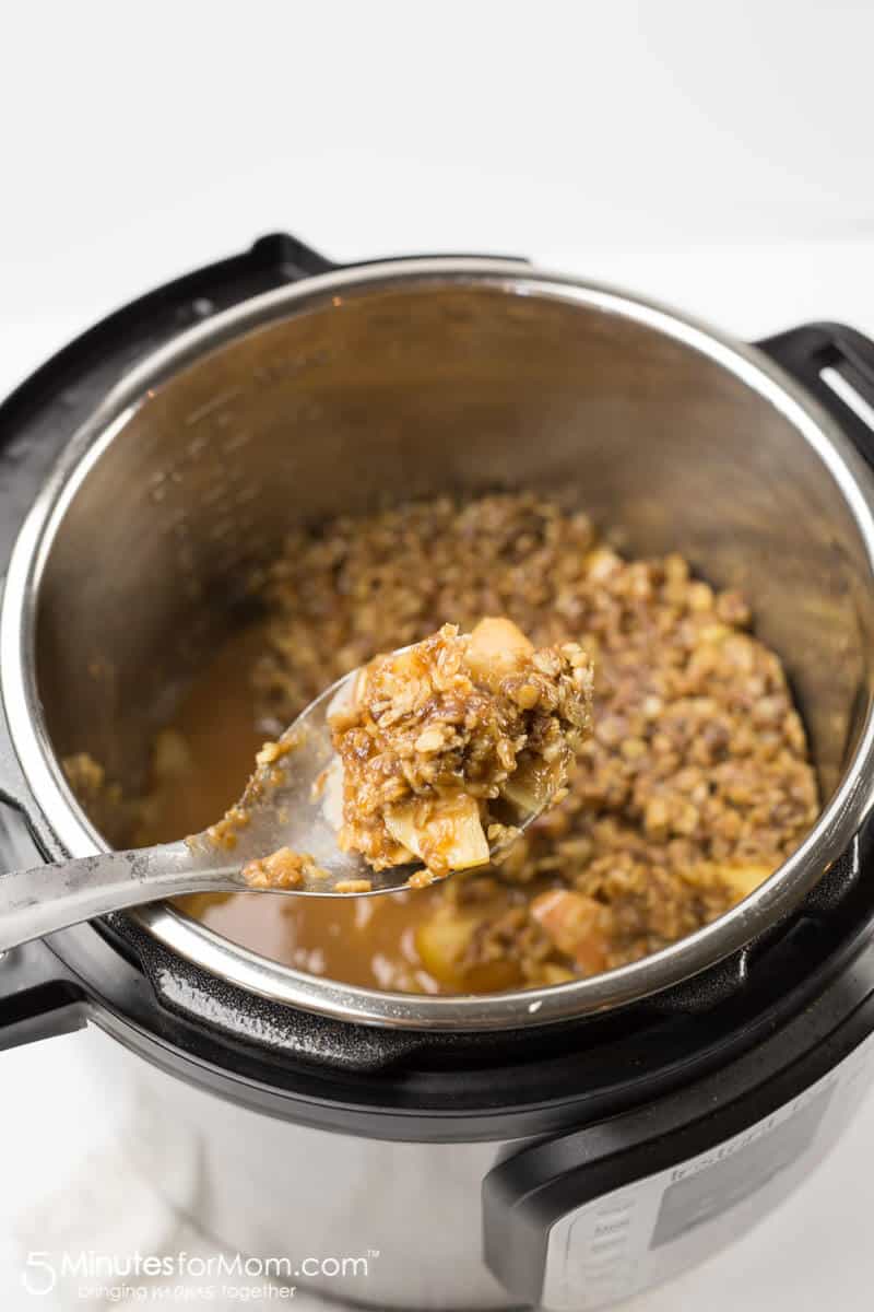 Instant Pot Apple Crisp-0248 - 5 Minutes for Mom