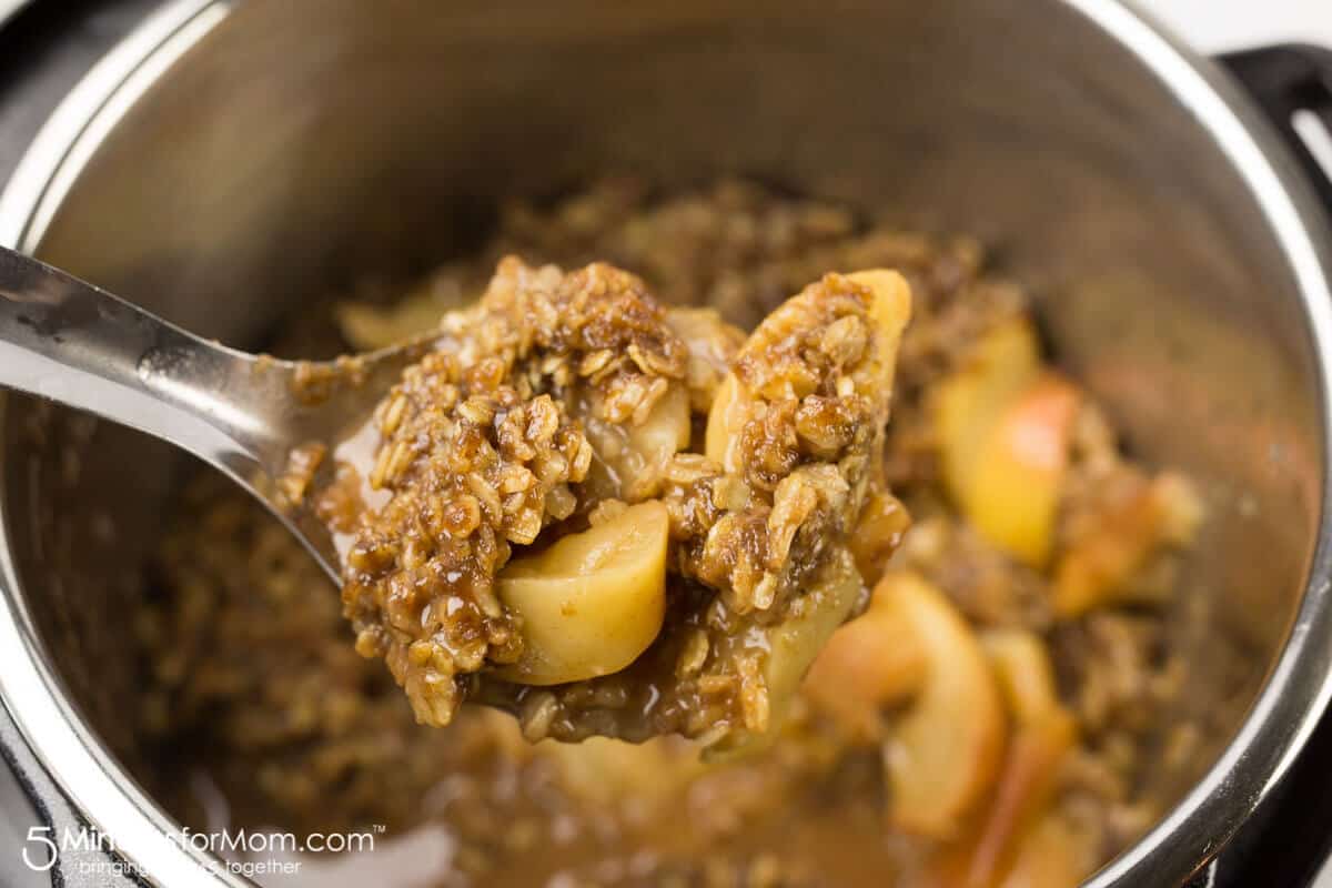 Instant Pot Apple Crisp-0257 - 5 Minutes for Mom