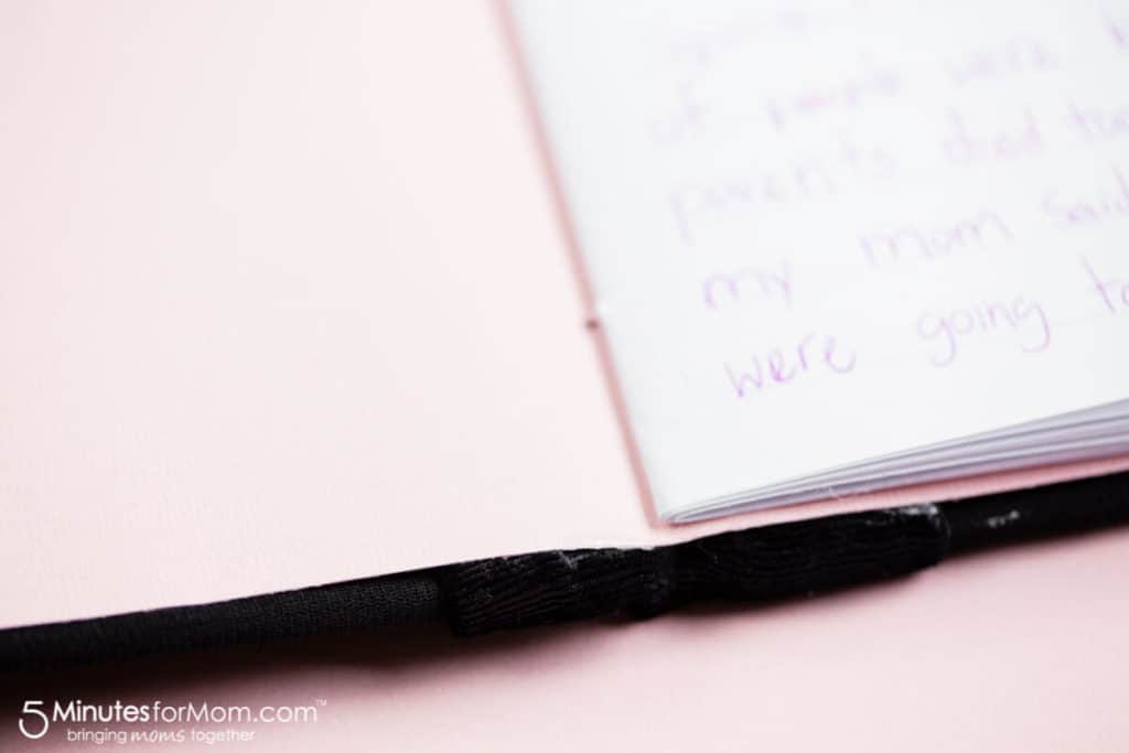 Easy Handmade Journals and Scrapbooks DIY Tutorial