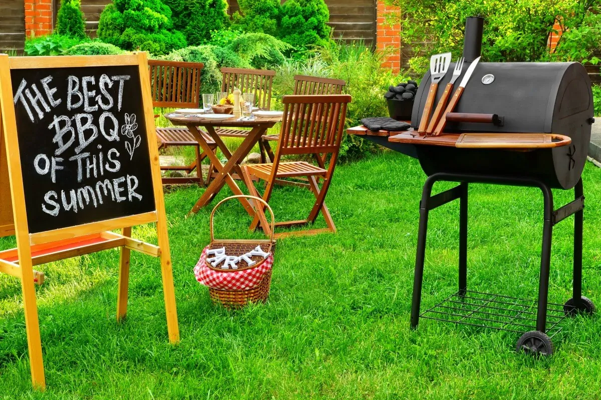 How To Host A Stress-Free Backyard Bbq - 5 Minutes For Mom
