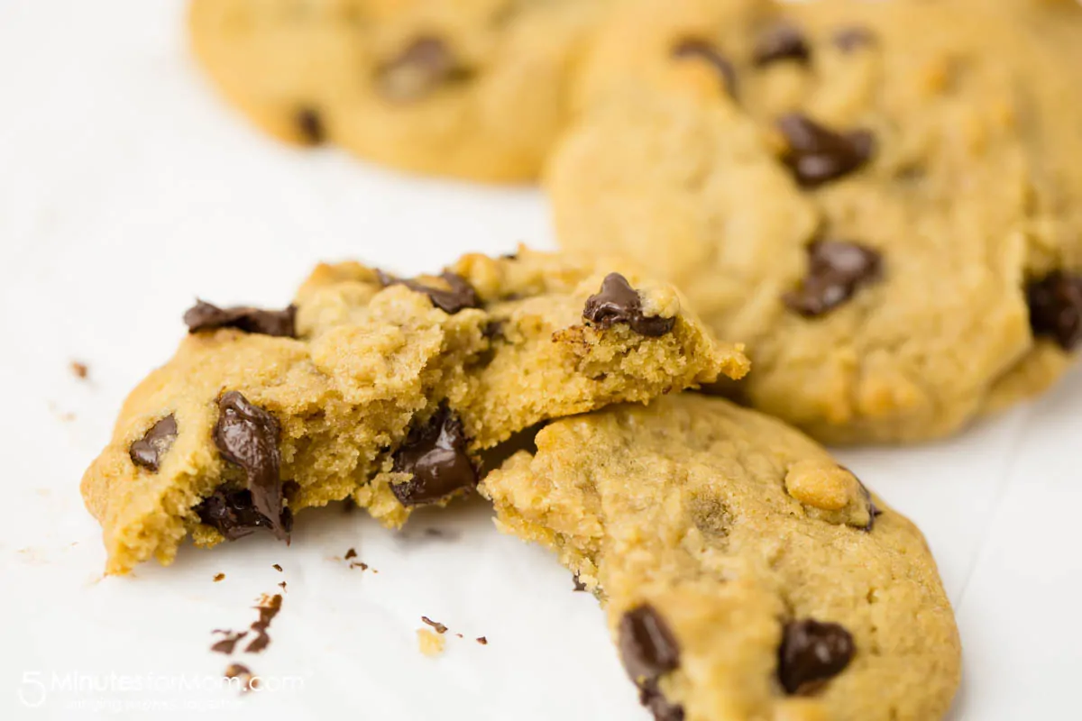 How To Make Round and Smooth Chocolate Chip Cookies