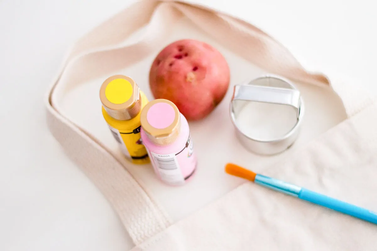 Ready to make a DIY Canvas Tote Bag With Potato Stamp Design