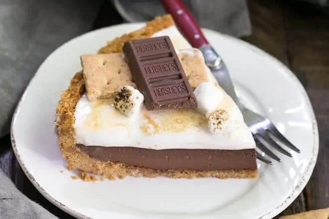 Smores Pie from That Skinny Chick Can Bake