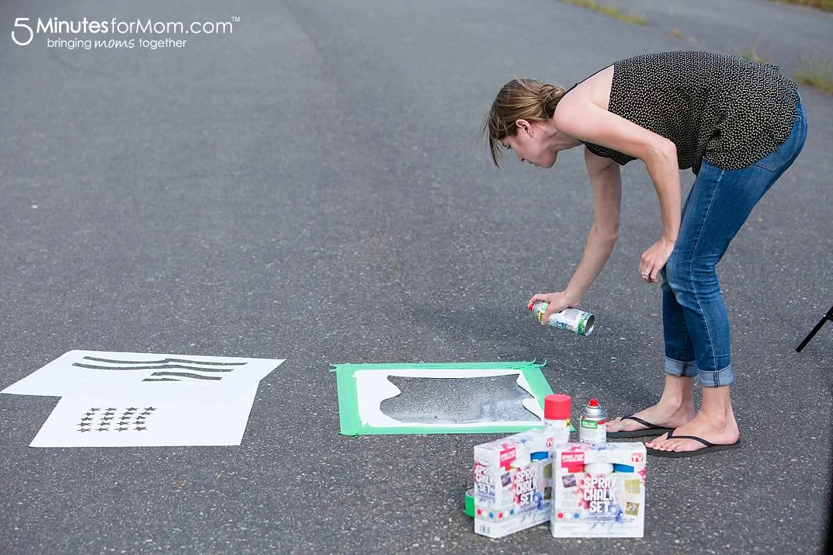 How to spray chalk an American Flag