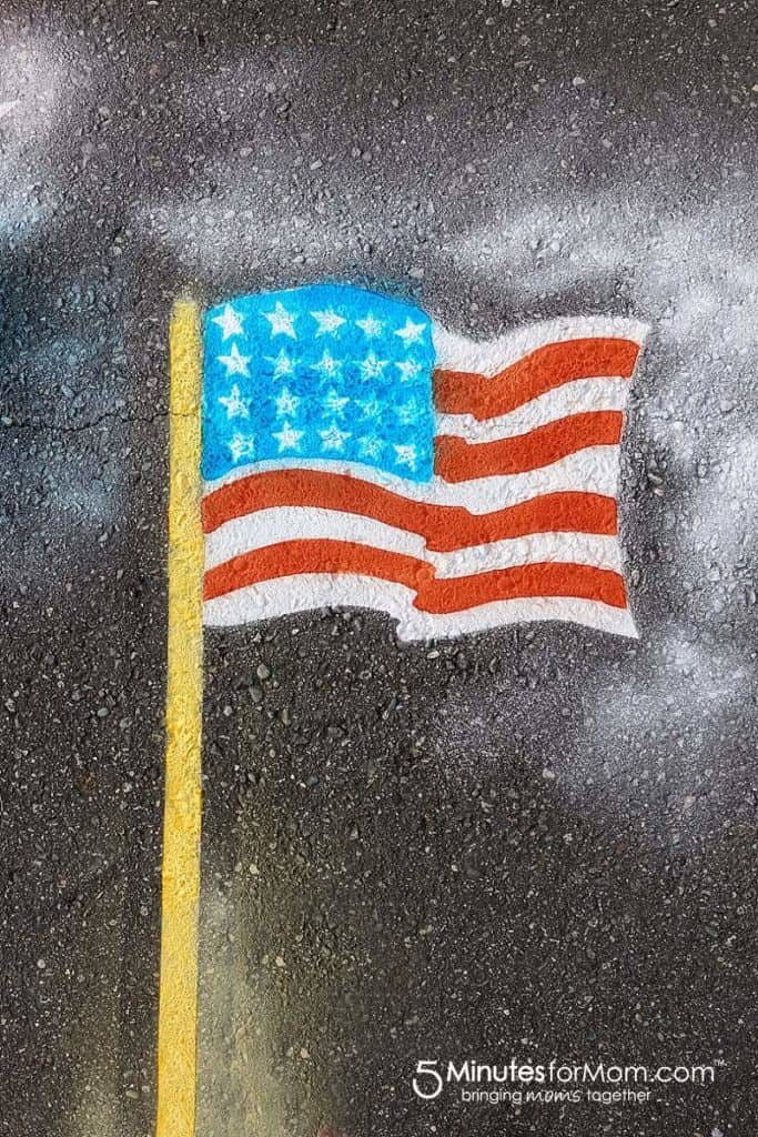 Spray Chalk Photography American Flag_0021 5 Minutes for Mom