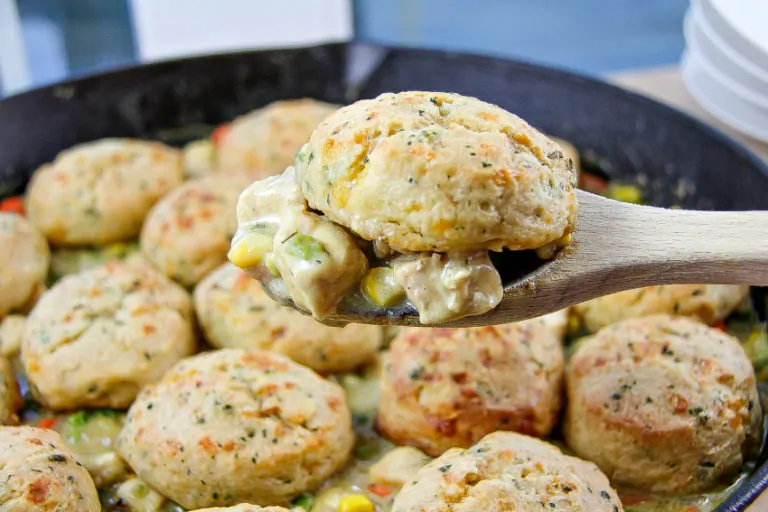 Easy Skillet Chicken Pot Pie With Biscuits Recipe