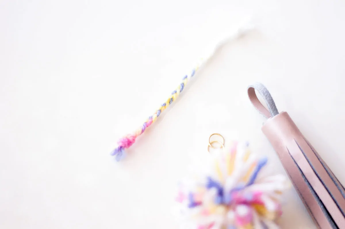 DIY Tassel Keychain - Making a Pom Pom