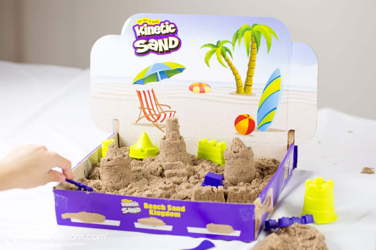 kinetic sand sand squeezmeez