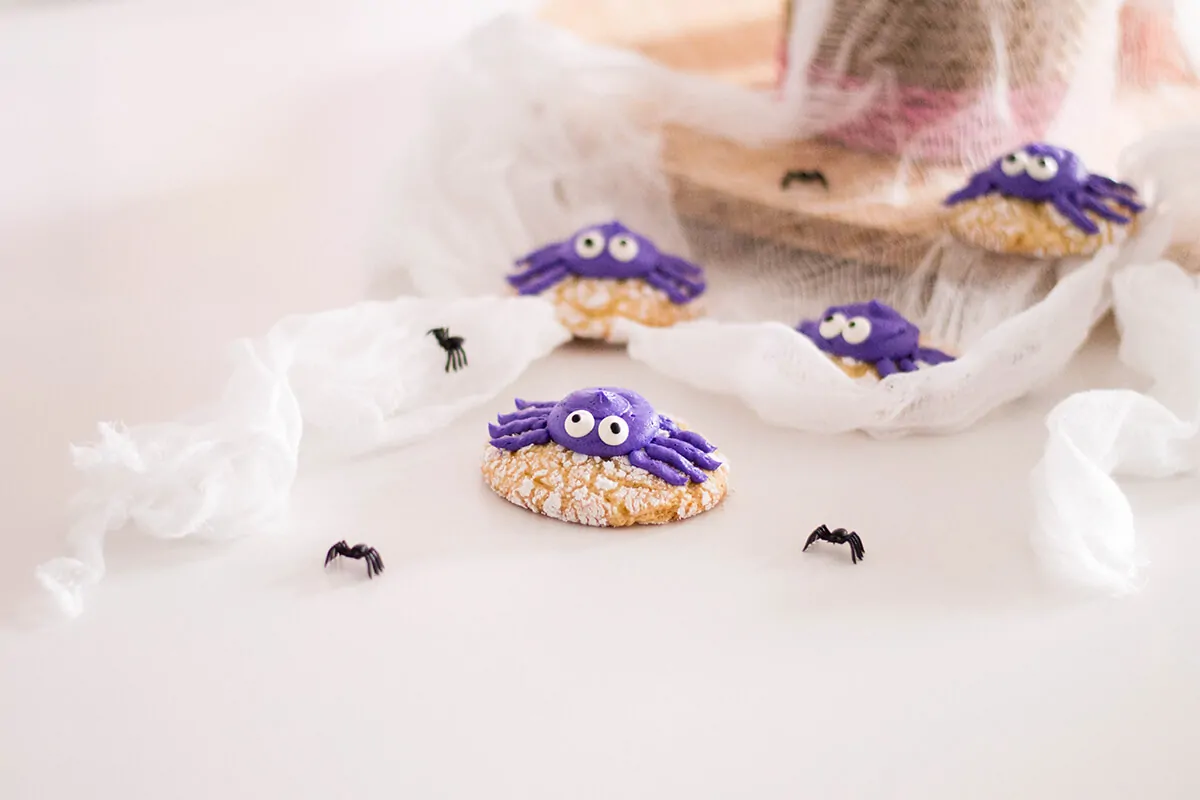 Spider Crinkle Cookies - Tasty Halloween Recipe - Giving our crinkle cookies a Halloween makeover with buttercream spiders.