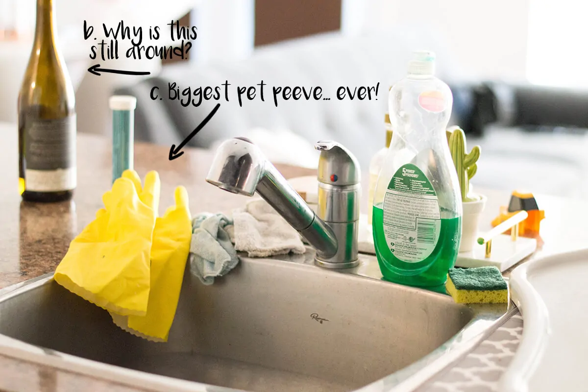 Our latest home DIY solution: a kitchen sink organizer to keep things clean, fresh, and aesthetically pleasing!