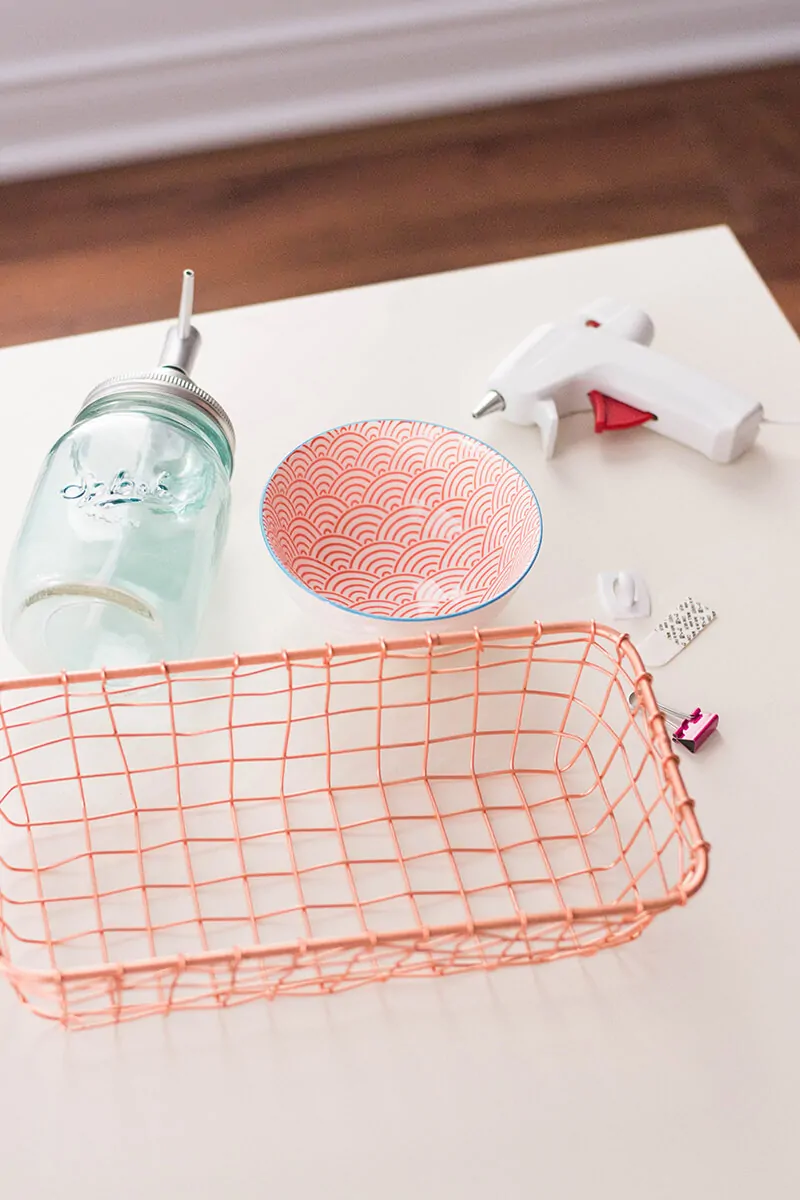 Our latest home DIY solution: a kitchen sink organizer to keep things clean, fresh, and aesthetically pleasing!