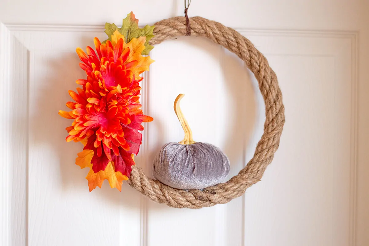 Elegant DIY Fall Wreath - Spruce up your home with this elegant, simple, cost-effective DIY Fall Wreath.