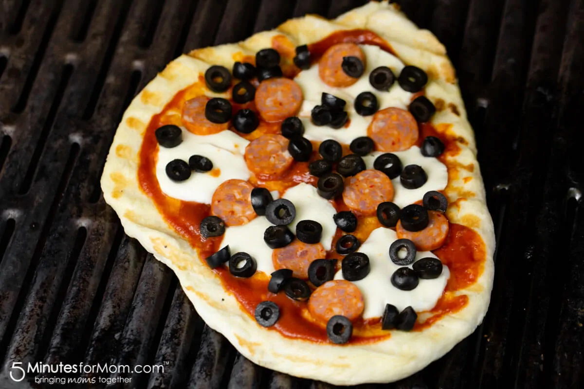 Making Grilled Pizza with Hojiblanca Olives from Spain and Spanish Chorizo Sausage