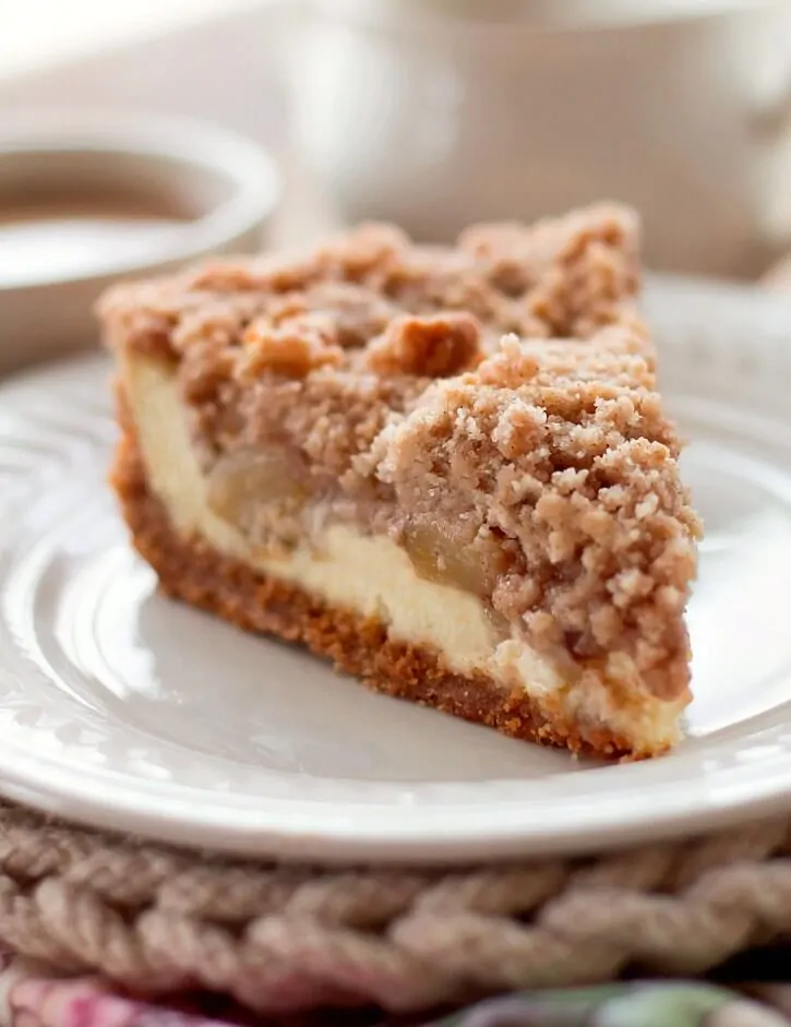 Snickerdoodle Cream Cheese Apple Pie from Bunny_s Warm Oven